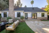 5 Bedroom Home with Pool & Guest House