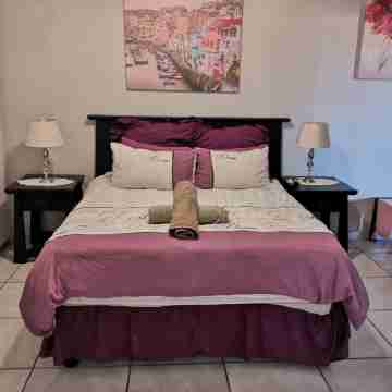 11B Club Mykonos Rooms