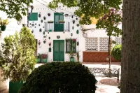 Casa Esmeralda - Luxury Boutique Apartments Old Town - 3 stjerner