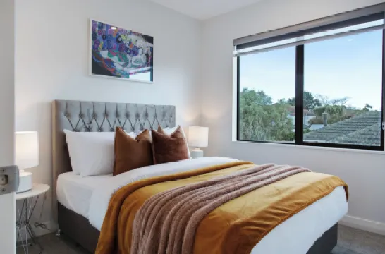 Central Oasis Townhouse with Parking Hotels near Avondale