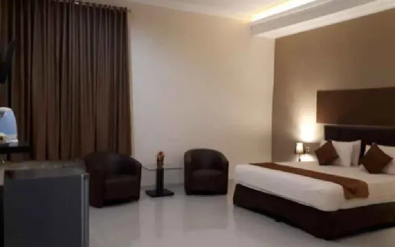 Rama Transito Hotel 酒店