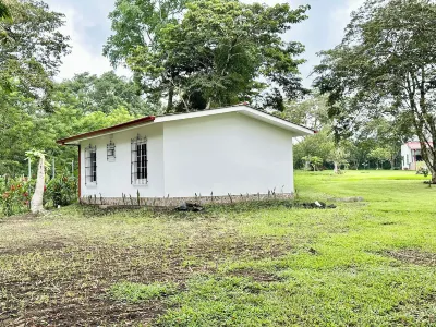 Cabaña Lago de Yojoa Hotels in 