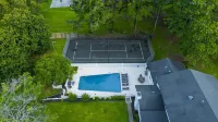 Mansion with Private Pool Bsktball Tennis Courts - Pools