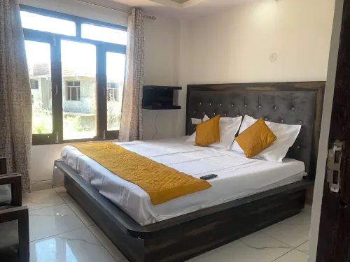 The Beer Castle Hotel a Kufri