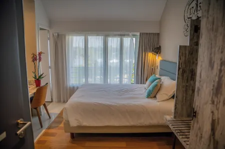 Les 3 Lieux - Hôtel, Restaurant, Espace Sensoriel Отели в г. Сулен-Сюр-Обанс