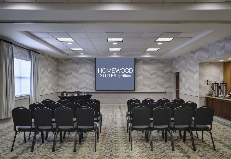 홈우드 스위트 바이 힐튼 앵커리지 호텔 전경