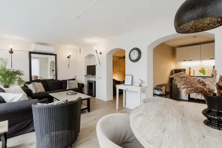 Blankebil Studios & Apartments Отели рядом с достопримечательностью «Zandvoort aan Zee»