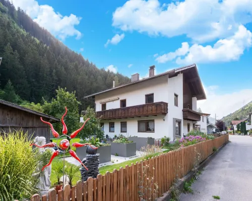 Apartment in Tyrol with Ski Boot Heaters Hotels in Fliess