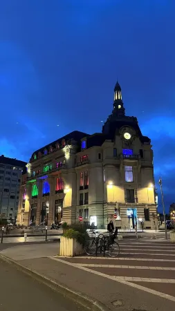 Aloft Dijon Отели рядом с достопримечательностью «Museum of the life of Bourguignonne»