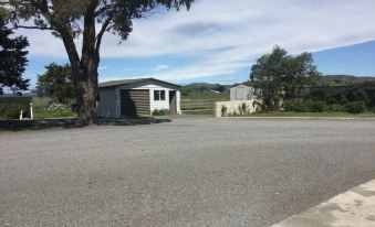 Thornton Lodge Motel