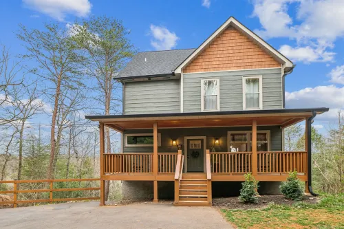Chasing the Son Cabin 3 Bedroom Cabin by RedAwning