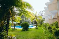 Gorillas Lake Kivu Hotel - Pools