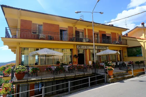Amelia Dream View Hotel Hotels in Momigno