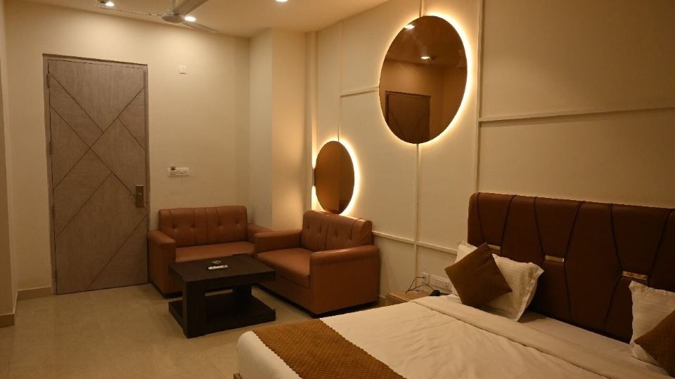 Sethi Grand Hotel