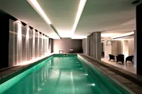 Esplendor by Wyndham Montevideo Cervantes - piscina