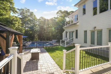 Heated Pool + Hot Tub - Luxe 7Br Villa