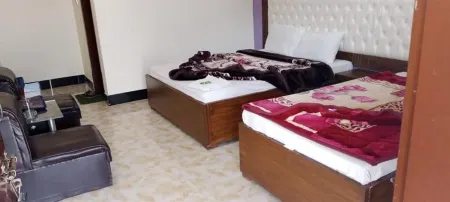 Mezban Hotel & Restaurant Отели в г. Bisian