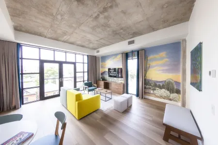 The Laundry Rooms Augusta Отели рядом с достопримечательностью «Колледж Мохок»