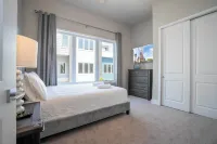 Modern 5Br Family Duplex Close to Disney – All-New & Stylish!