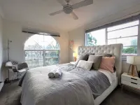 Comfy 4 Bedroms Corner House