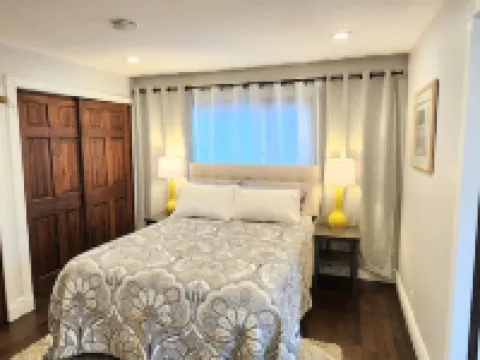 Spacious and Historic 4-bedroom House, Steps from Olde Town Arvada Hotels in Arvada