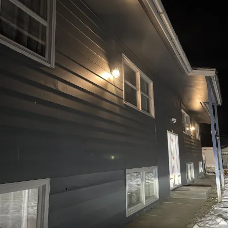 Anchorage Midtown Apartment- Wyoming 1