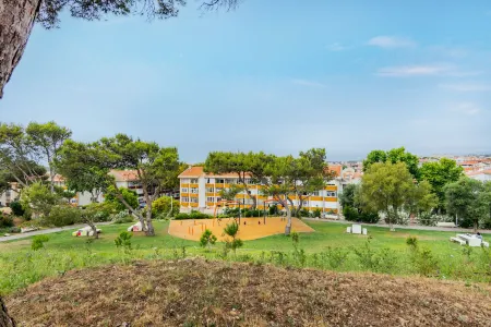 Cascais Modern & Quiet Retreat Отели рядом с достопримечательностью «Кашкайш»