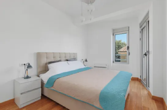 Casa Nest Tivat Отели рядом с достопримечательностью «Церковь Святого Михаила»