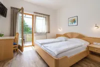 Garni Schorneck Hotels in Riscone
