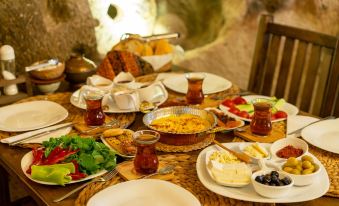 Cappadocia Inans Cave & Swimming Pool Hot