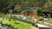 Kiwuki Dalat Resort Hotels near Golden Valley