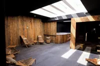 HANUL BUCOVINEI Hotel a Stulpicani