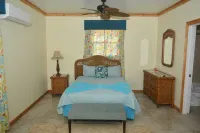 EPR- Swimming Pigs Resort Seagrape 6