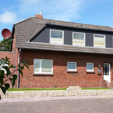 Casa-mia: Bungalow Stella with a small garden and sun terrace