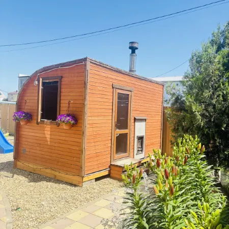 Zelenyi Slon Living Quarters