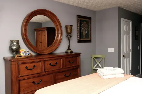 Comfortable 4 bedroom 10 min from Airport & Downtown 콘리 호텔