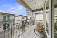 Steps from the Beach*Pool*Pier on Little Lagoon