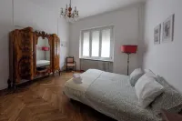 Maison Cècile Apartment in villa. Host Marianne