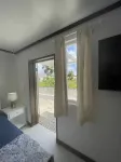 Quaint 1 bedroom apartment close to Mullins Beach Hotels in Mullins