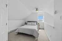 Harbourview Loft A Executive One Bedroom Loft Apartment in Downtown Summerside