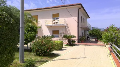 Quietly located 50m2 vacation home, 5min to the sandy beach, convenient for 4 people Hotels in Sant'Antonio