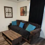 PASSAGE TO YOSEMITE - NEW SPACIOUS APARTMENT- PET FRIENDLY