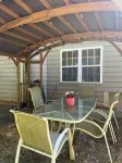 Delightful Atlanta family- sized apt. Sleeps 6 & pet friendly.