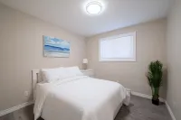 Completely Renovated Home in Parry Sound,with Full Kitchen, Laundry & Gazebo! - Wifi