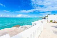 Oceanfront 3BR luxury Villa - Private Pool, Gate Community, no Car needed