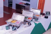 The Dalton Grand Hotel - Desayuno