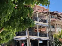 Grande Bay Surfside 1 Br Beachfront, Wifi, Great Views! فنادق في 