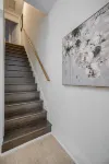 Modern Niagara-area Spa-like Home Hotels near Brock University