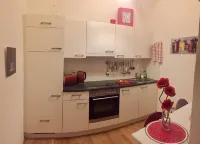 Studio Apartment in the Heart of Graz's Old Town -Kitchen, Bathroom, WC, Balcony