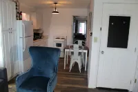 NON SMOKING Private Suite in Edmonds Bowl w Sound view. Hotels in Edmonds